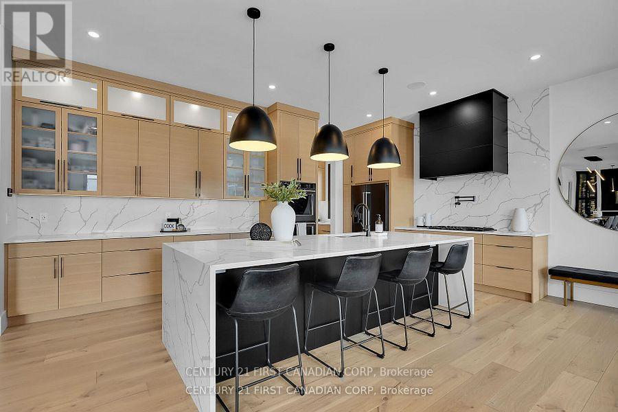 1741 Upper West Avenue, London South (South B), Ontario  N6K 0J2 - Photo 7 - X12381887