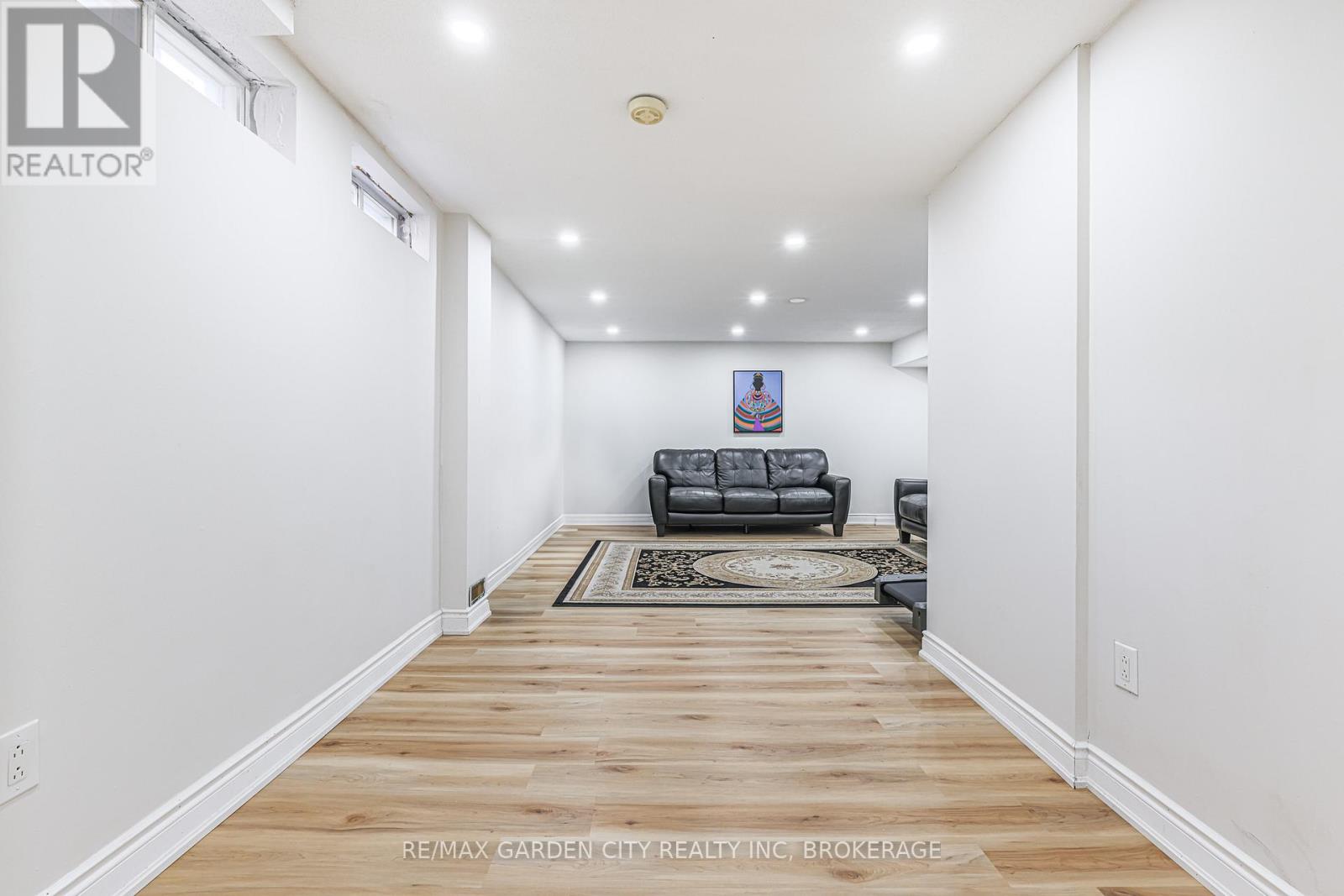 1172 Kos Boulevard, Mississauga, Ontario  L5J 4L7 - Photo 23 - W12381666