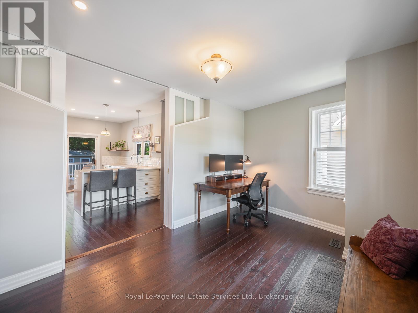 247 Allan Street, Oakville, Ontario  L6J 3P2 - Photo 10 - W12380335