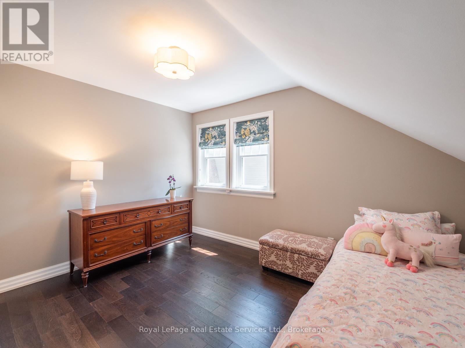 247 Allan Street, Oakville, Ontario  L6J 3P2 - Photo 25 - W12380335