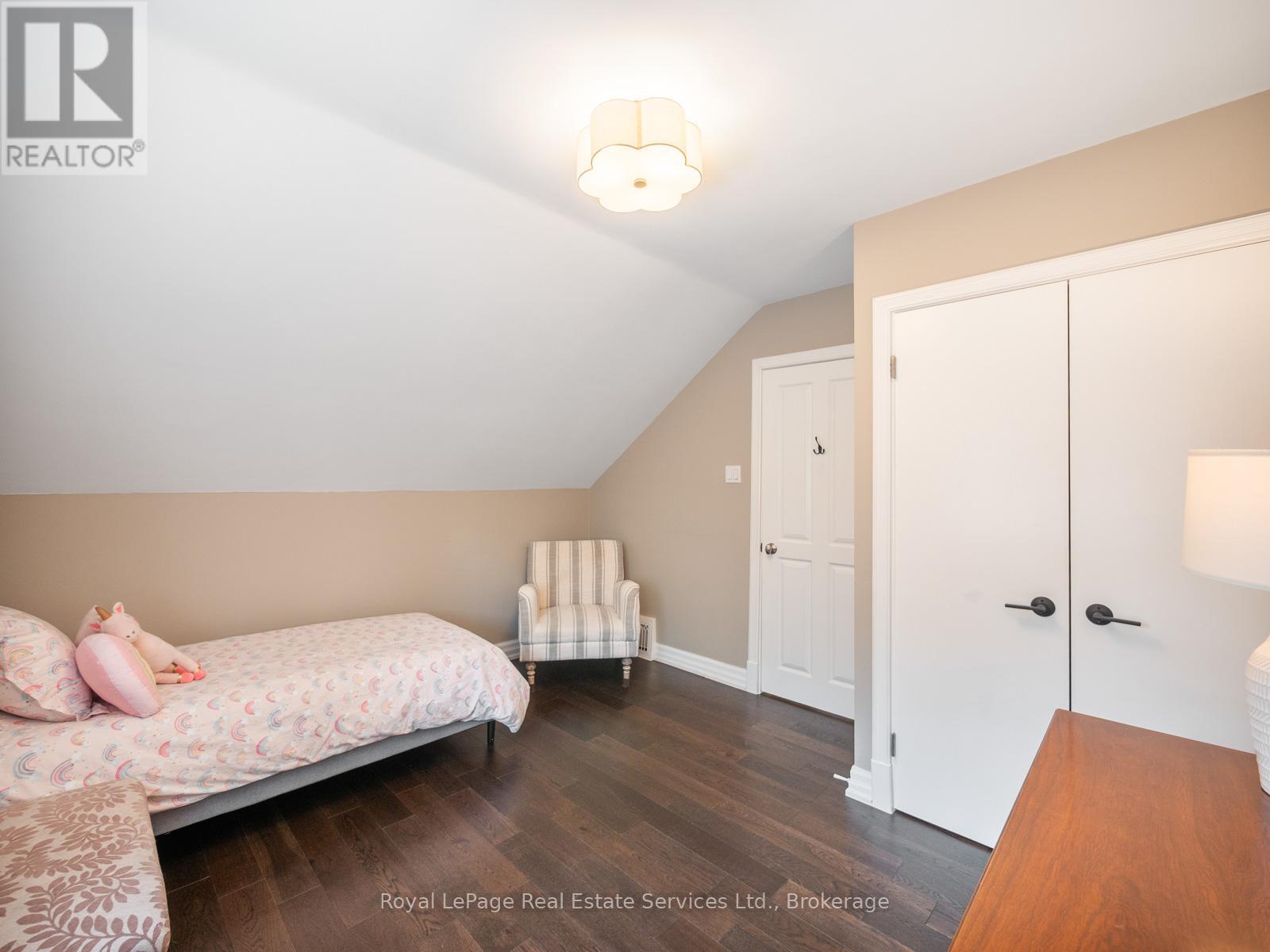 247 Allan Street, Oakville, Ontario  L6J 3P2 - Photo 26 - W12380335