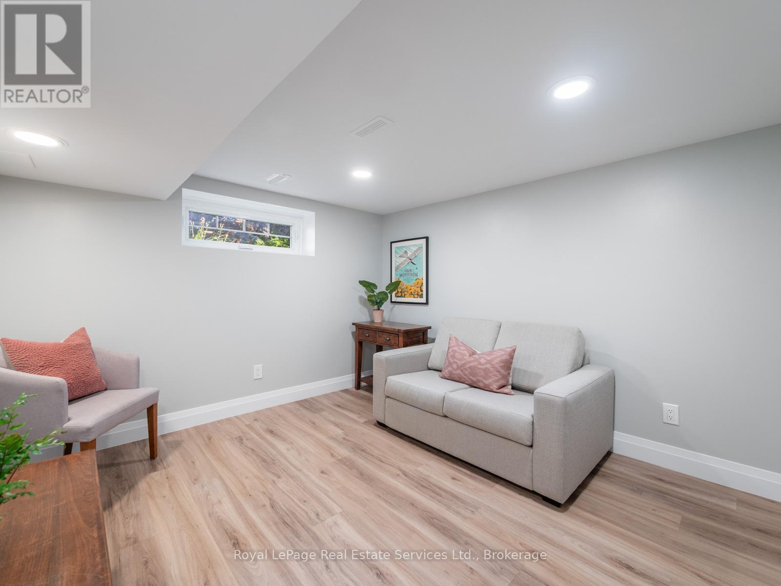 247 Allan Street, Oakville, Ontario  L6J 3P2 - Photo 30 - W12380335