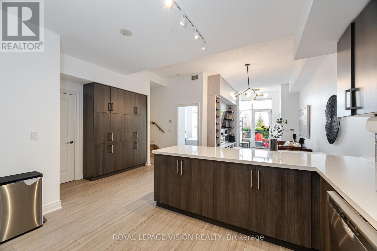 111 - 38 Cedarland Drive, Markham (Unionville), Ontario  L6G 0G7 - Photo 19 - N12381697