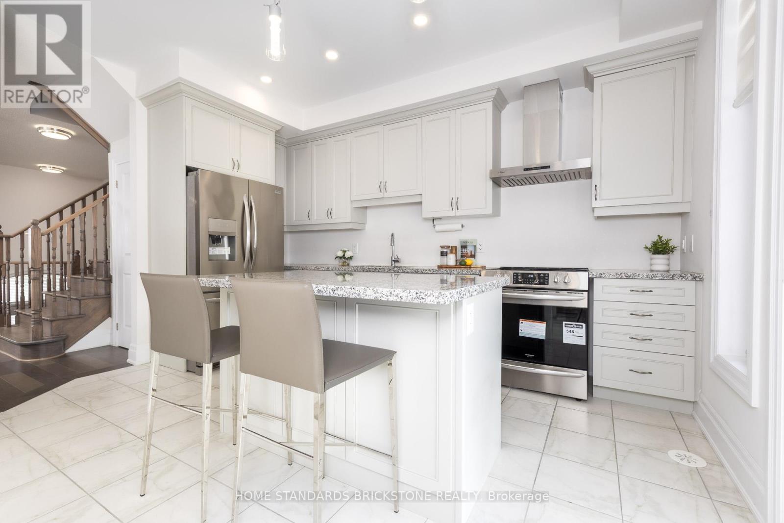 54 Campobello Street, Vaughan, Ontario  L6A 5B3 - Photo 18 - N12381722