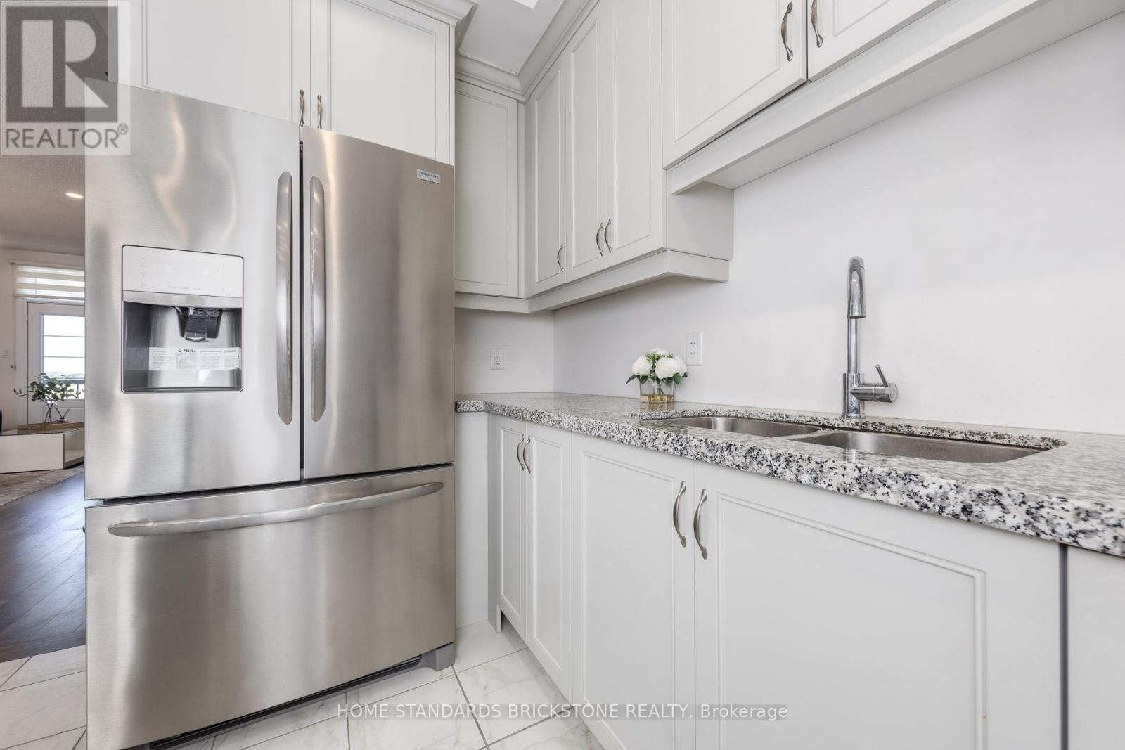 54 Campobello Street, Vaughan, Ontario  L6A 5B3 - Photo 20 - N12381722