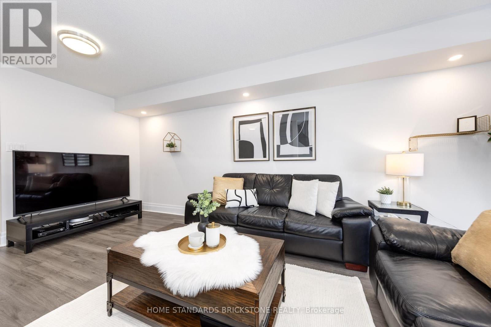 54 Campobello Street, Vaughan, Ontario  L6A 5B3 - Photo 6 - N12381722