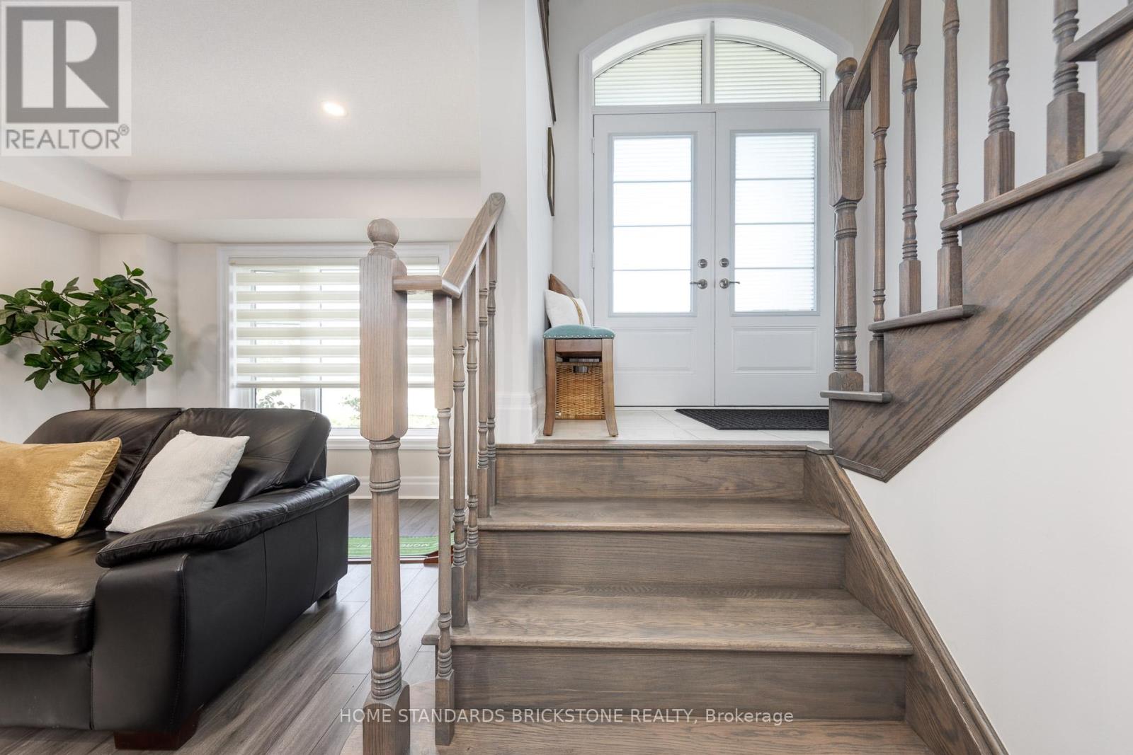 54 Campobello Street, Vaughan, Ontario  L6A 5B3 - Photo 7 - N12381722