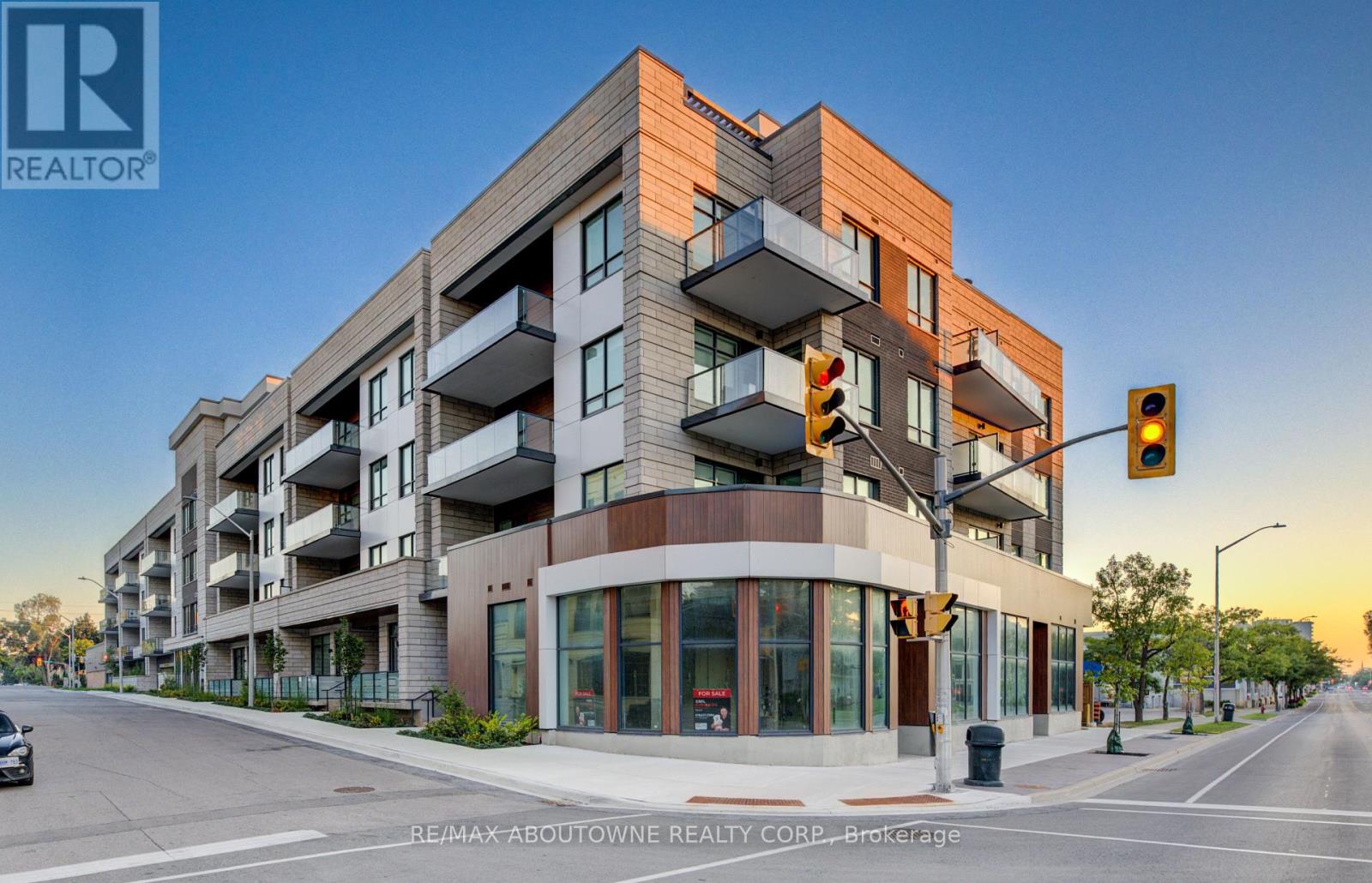 314 - 123 MAURICE DRIVE, Oakville, Ontario