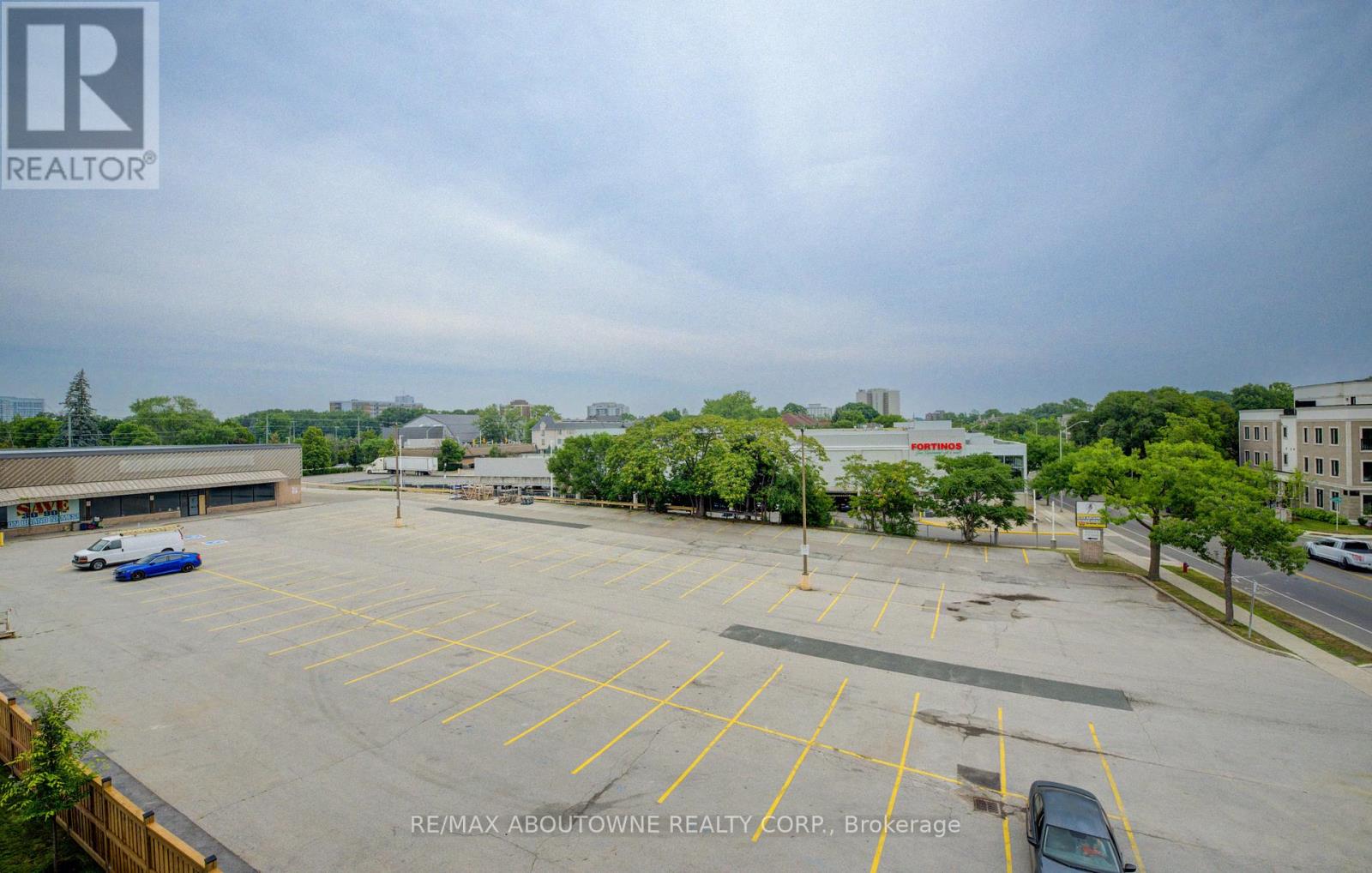 314 - 123 Maurice Drive, Oakville, Ontario  L6K 2W6 - Photo 18 - W12361183