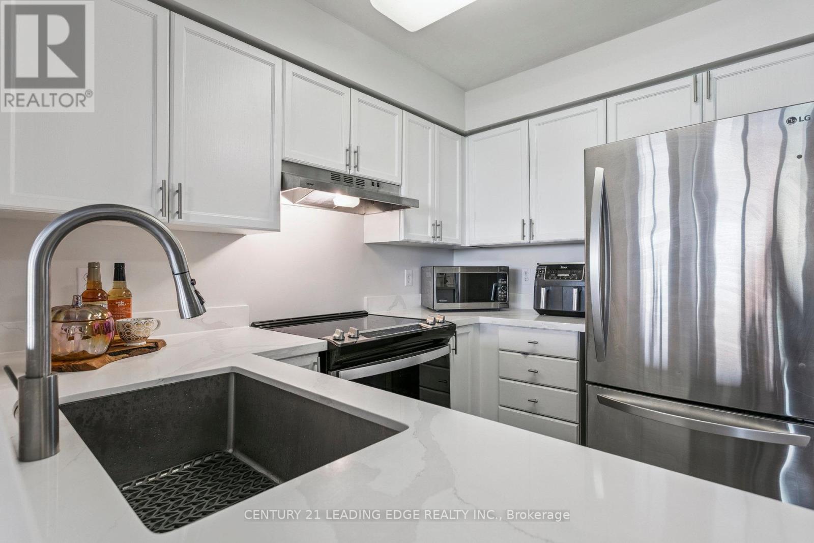 1111 - 2545 Erin Centre Boulevard, Mississauga, Ontario  L5M 6Z9 - Photo 10 - W12381678