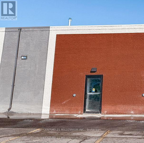 R115 - 150 First Street, Orangeville, Ontario  L9W 3T7 - Photo 3 - W12381797