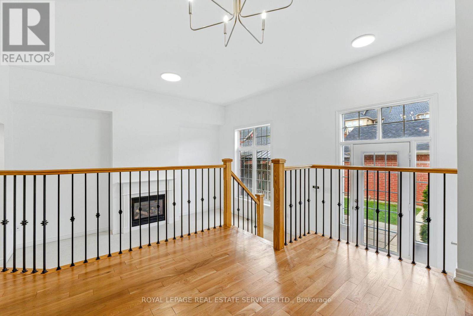 3349 Eglinton Avenue W, Mississauga, Ontario  L5M 7W8 - Photo 13 - W12381803