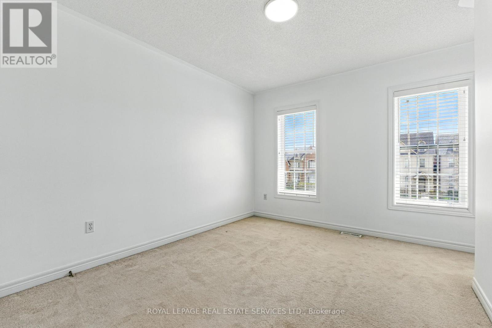 3349 Eglinton Avenue W, Mississauga, Ontario  L5M 7W8 - Photo 26 - W12381803