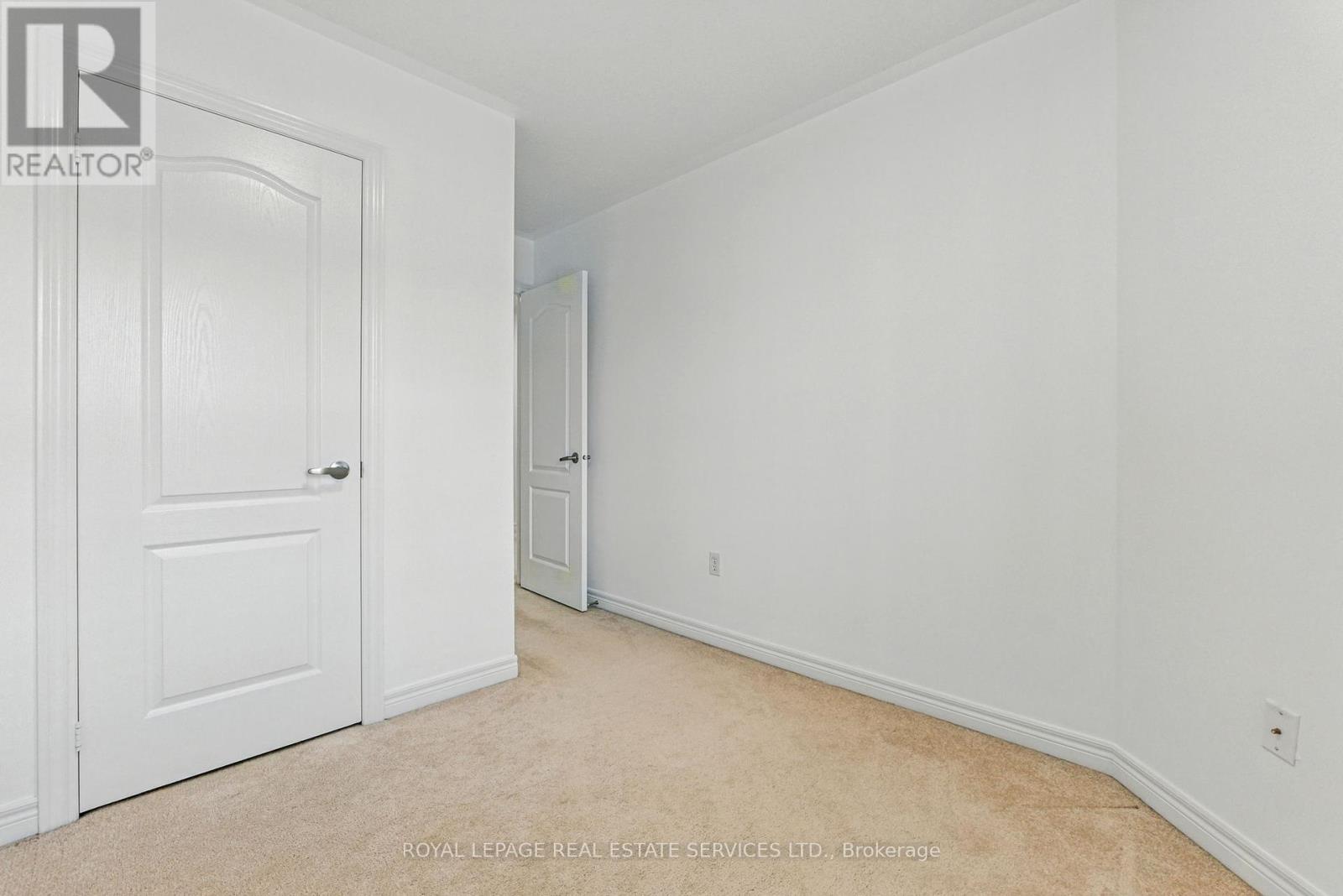 3349 Eglinton Avenue W, Mississauga, Ontario  L5M 7W8 - Photo 33 - W12381803