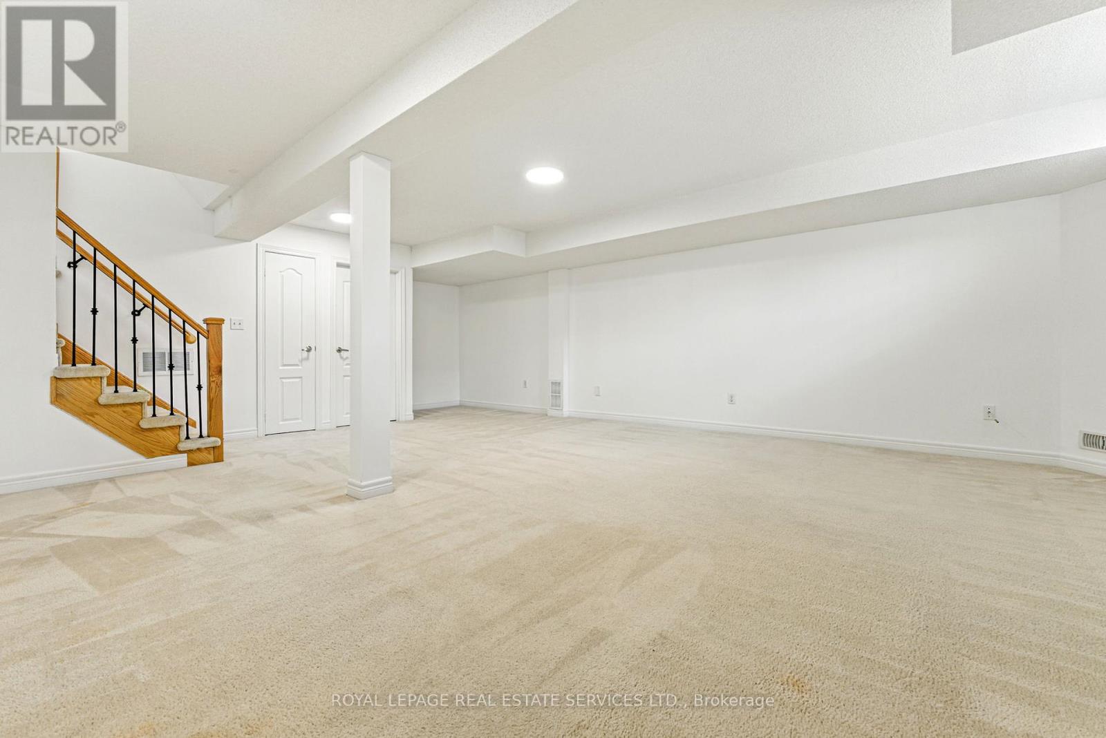 3349 Eglinton Avenue W, Mississauga, Ontario  L5M 7W8 - Photo 38 - W12381803