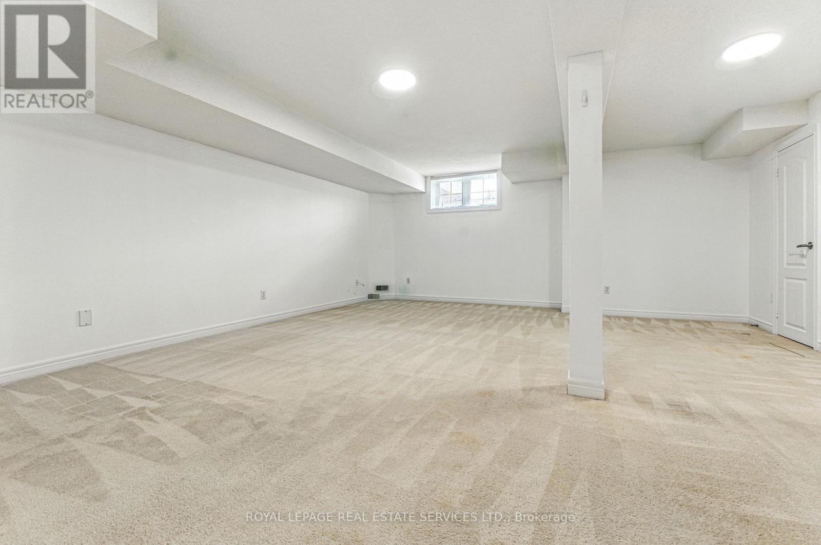 3349 Eglinton Avenue W, Mississauga, Ontario  L5M 7W8 - Photo 39 - W12381803