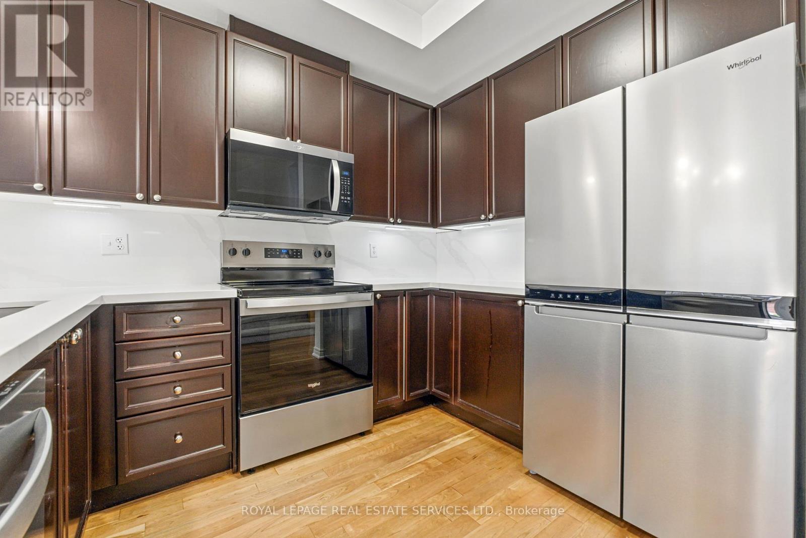 3349 Eglinton Avenue W, Mississauga, Ontario  L5M 7W8 - Photo 7 - W12381803