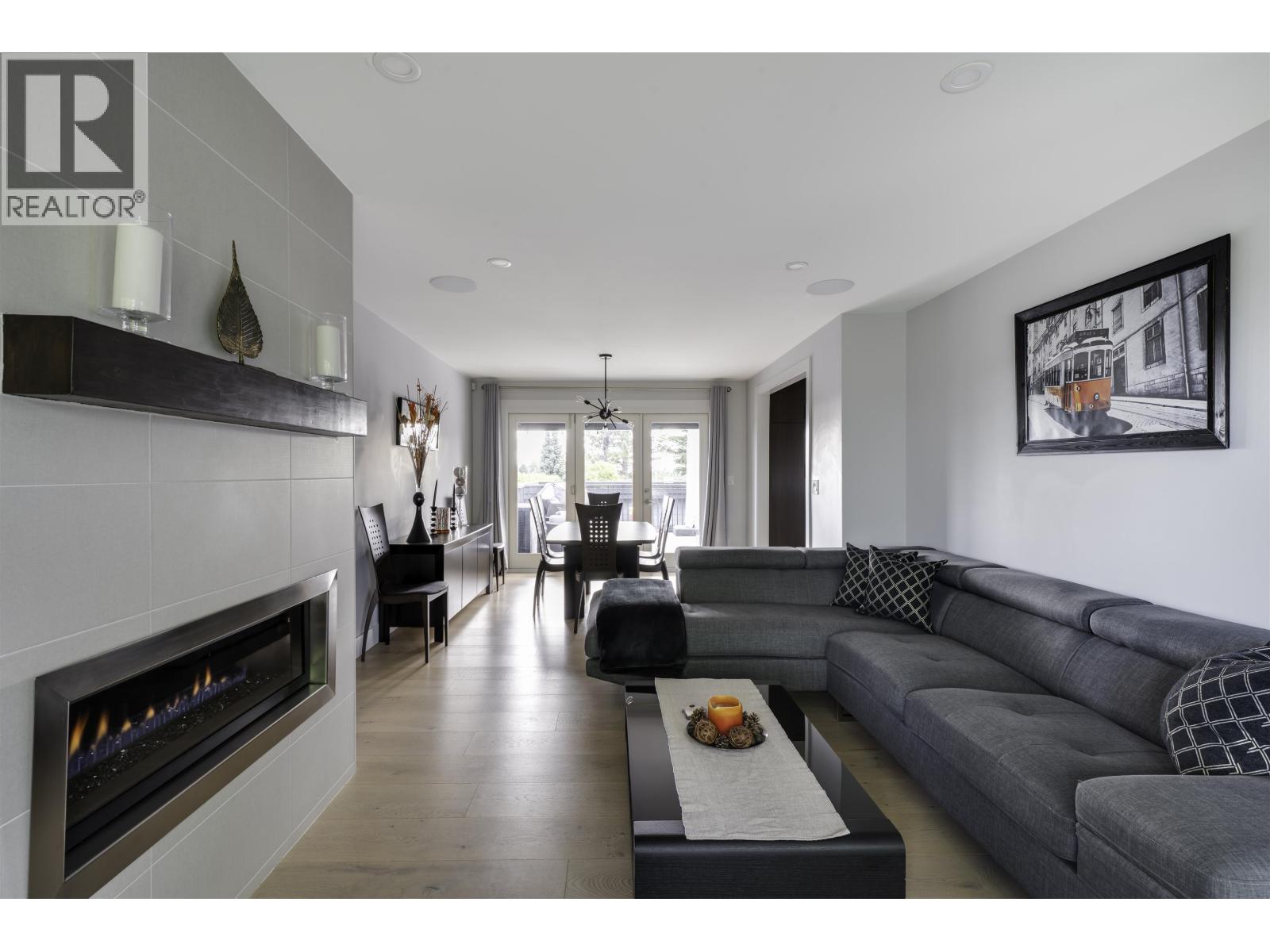818 Massey Street, New Westminster, British Columbia  V3L 4S9 - Photo 11 - R3024001