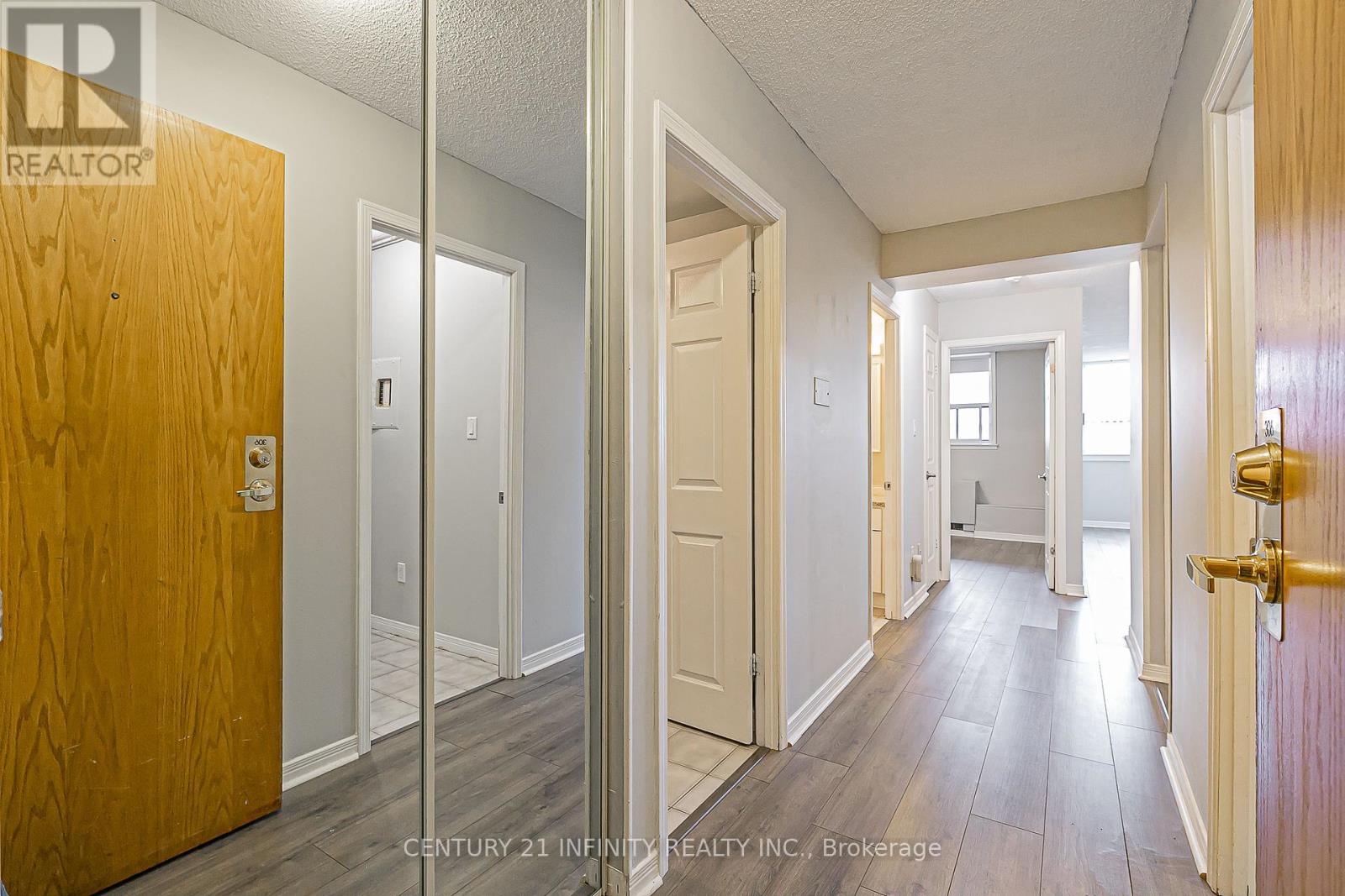 306 - 80 Athol Street E, Oshawa, Ontario  L1H 8B7 - Photo 4 - E12381144