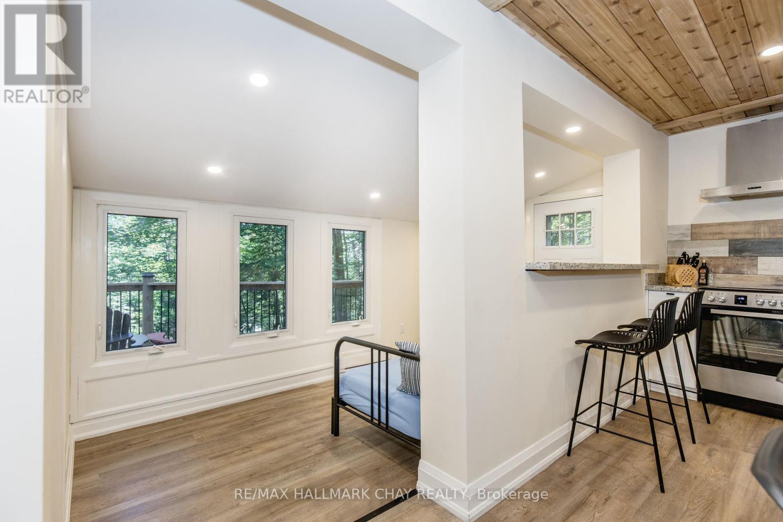 182 Brodie Kay Trail, Huntsville (Stephenson), Ontario  P0B 1L0 - Photo 12 - X12381676