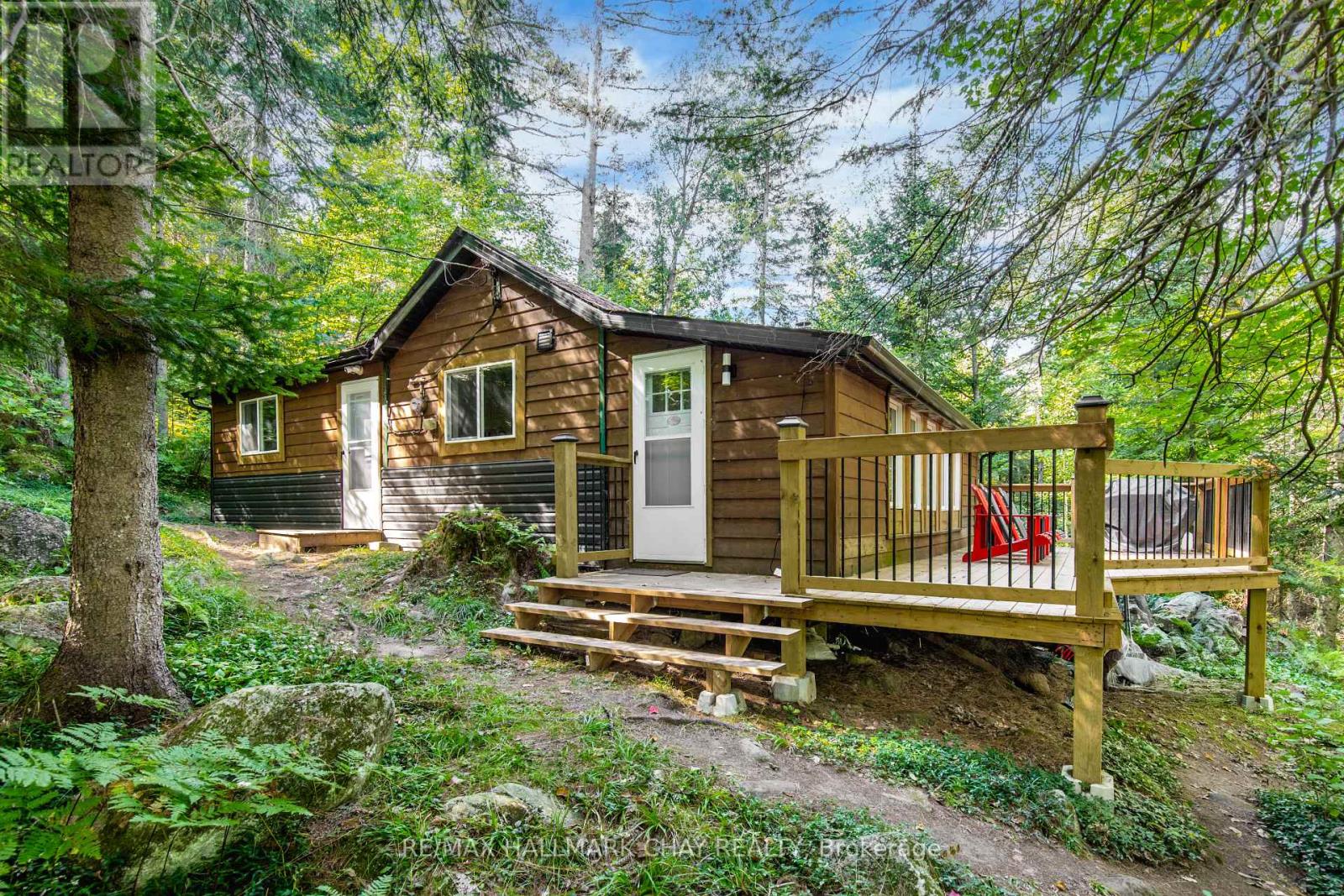 182 Brodie Kay Trail, Huntsville (Stephenson), Ontario  P0B 1L0 - Photo 2 - X12381676