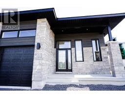 566 REGINA STREET, Russell, Ontario