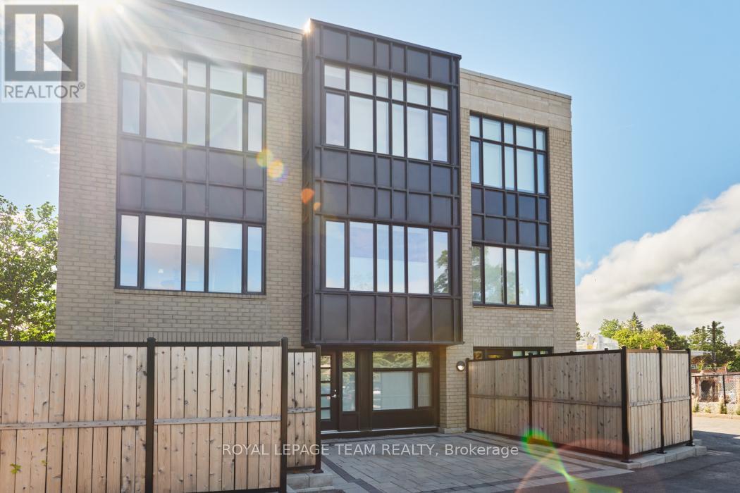 7 - 775 Richmond Road N, Ottawa, Ontario  K2A 0G7 - Photo 2 - X12381900