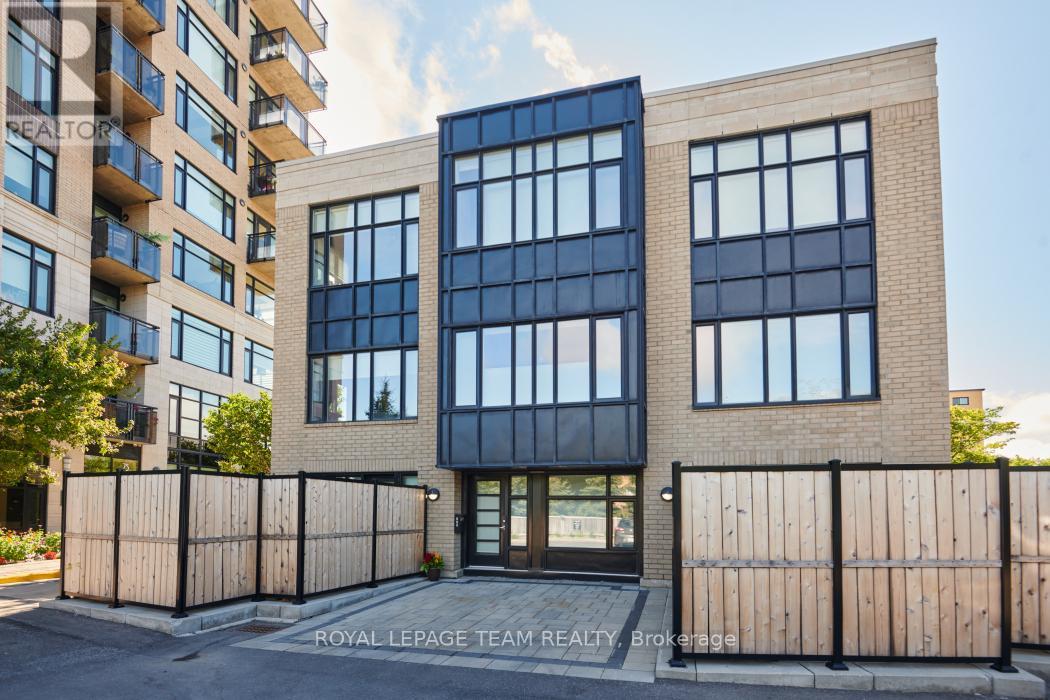 7 - 775 Richmond Road N, Ottawa, Ontario  K2A 0G7 - Photo 1 - X12381900