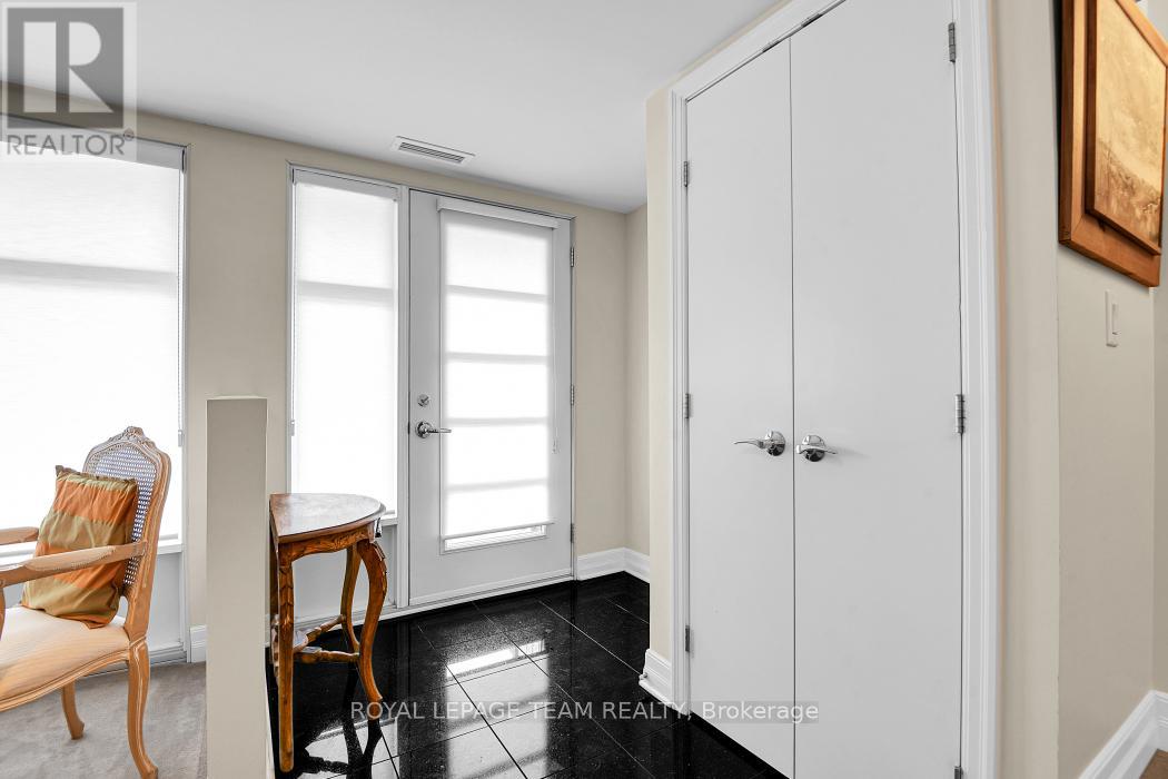 7 - 775 Richmond Road N, Ottawa, Ontario  K2A 0G7 - Photo 5 - X12381900