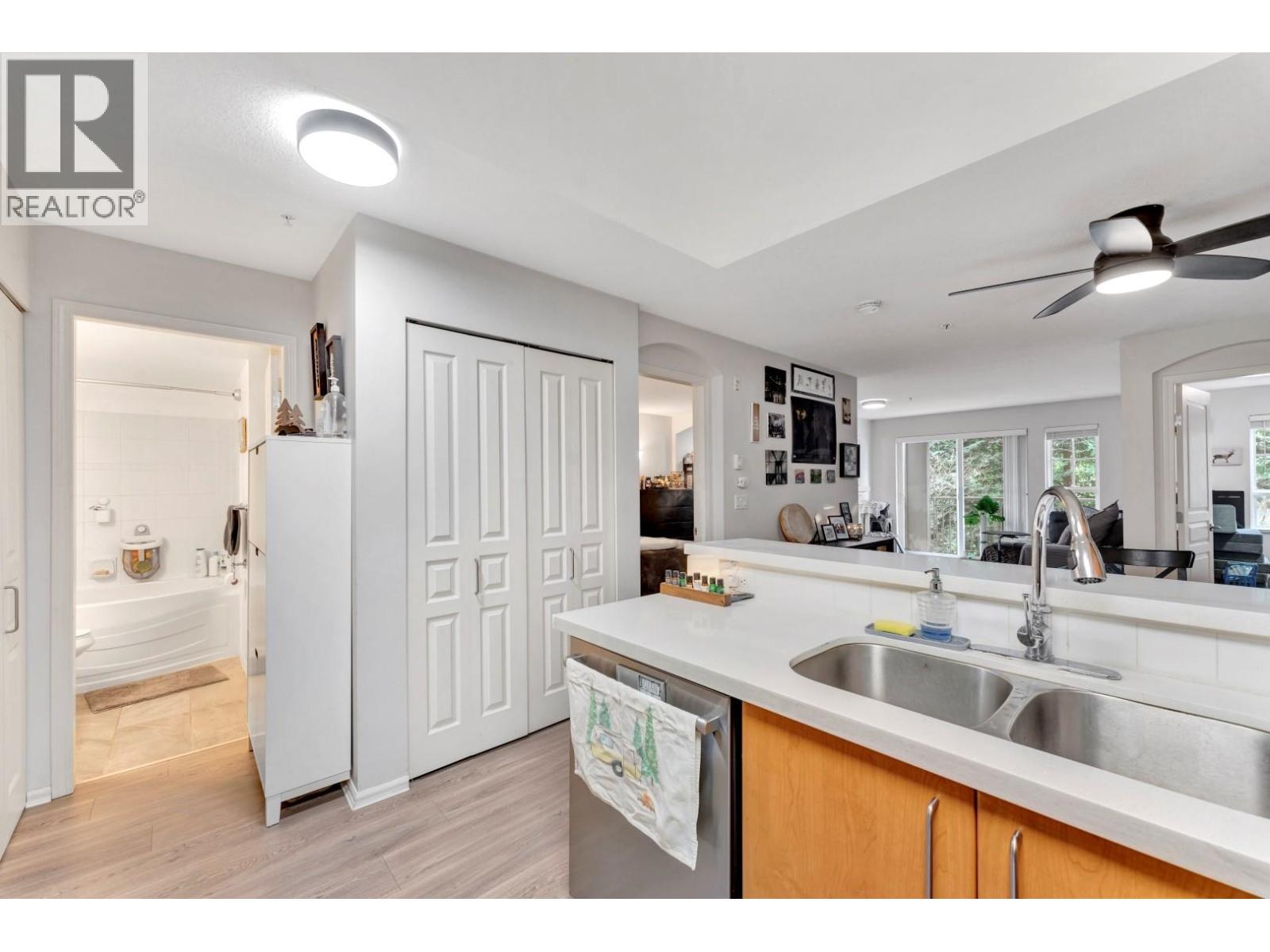 213 3388 Morrey Court, Burnaby, British Columbia  V3J 7Y5 - Photo 17 - R3043615