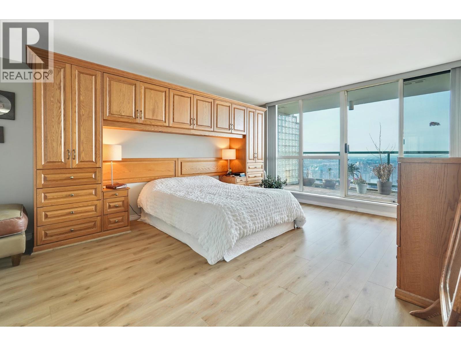 2003 121 Tenth Street, New Westminster, British Columbia  V3M 3X7 - Photo 15 - R3043645