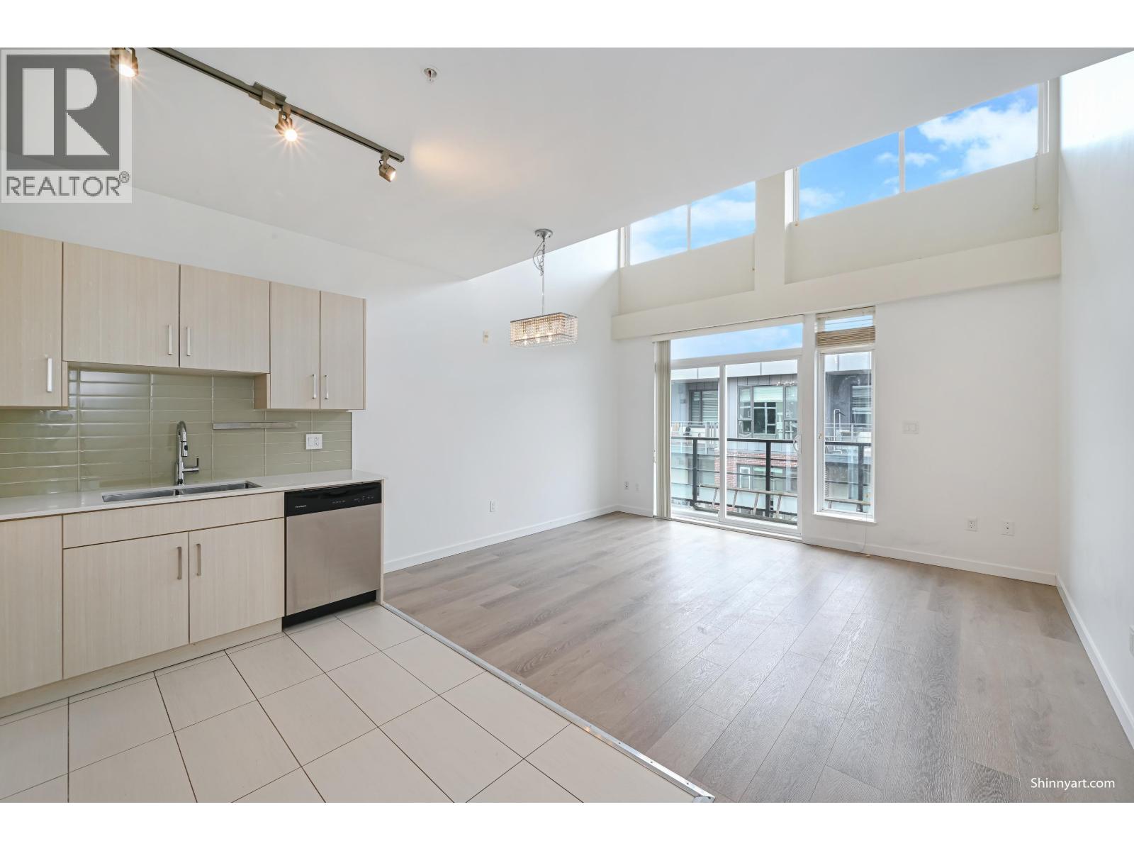 Ph19 5288 Grimmer Street, Burnaby, British Columbia  V5H 0C5 - Photo 5 - R3043535