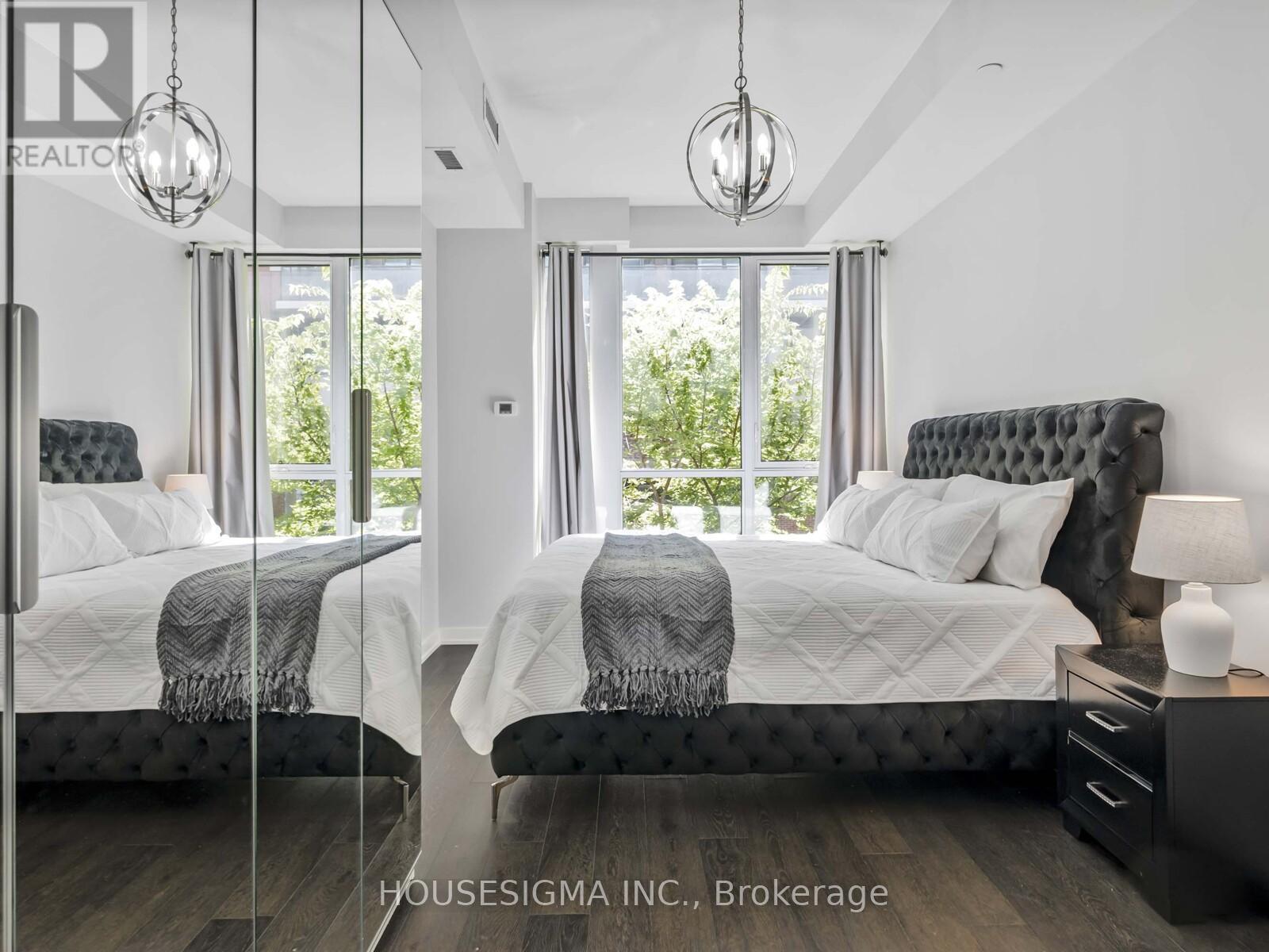 Th03 - 32 Bruyers Mews, Toronto, Ontario  M5V 0H8 - Photo 20 - C12381903