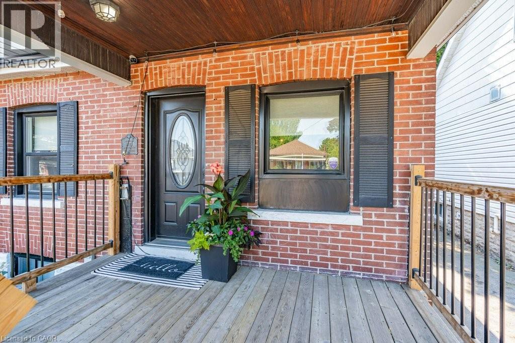 18 PARK Row N, Hamilton, Ontario