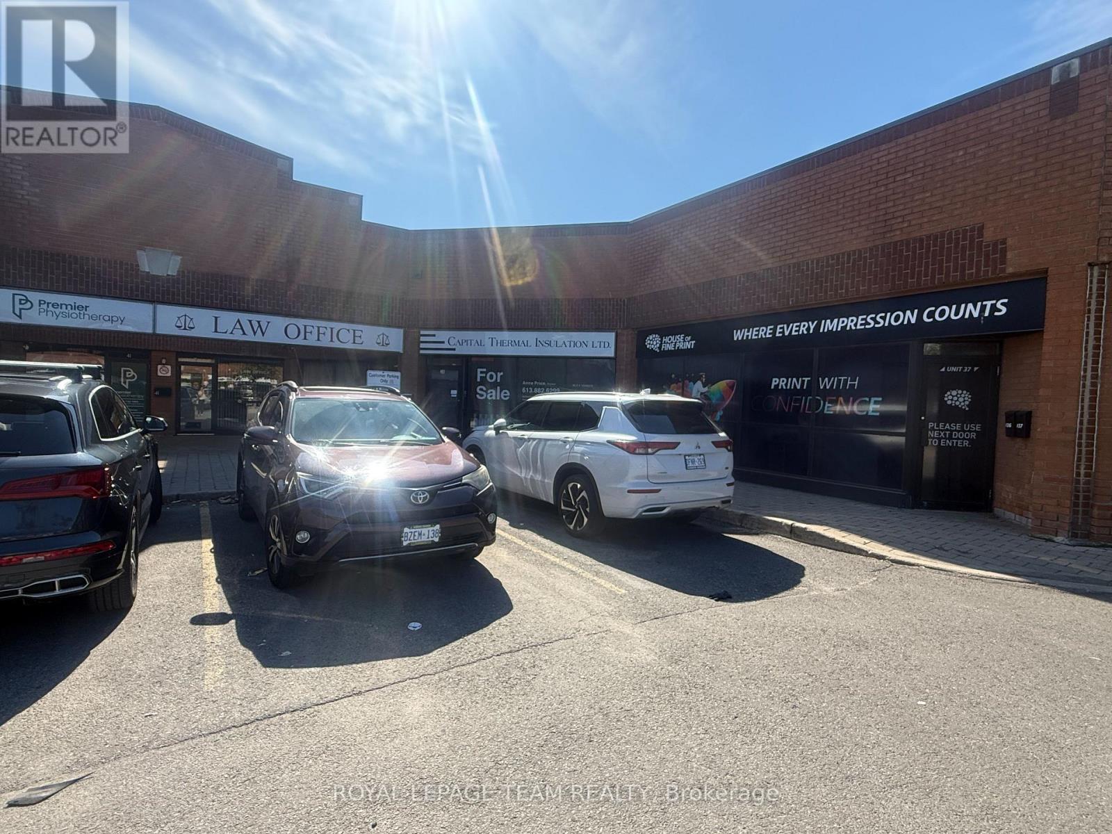 38 - 2450 Lancaster Road, Ottawa, Ontario  K1B 5N3 - Photo 2 - X12238370