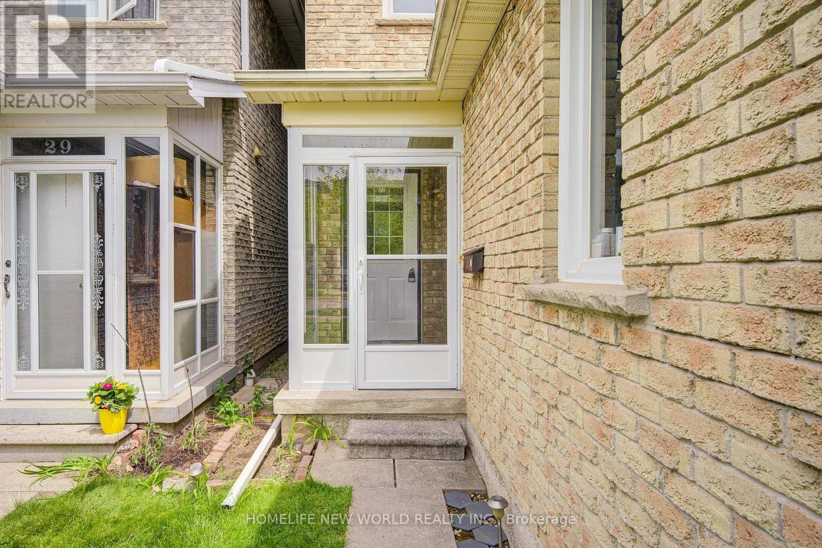 Property at 27 MASSIE STREET image 2