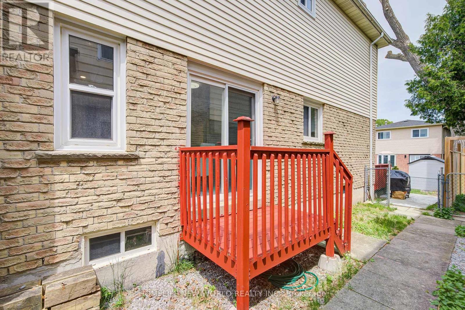 27 Massie Street, Toronto, Ontario  M1S 3Z7 - Photo 24 - E12381911