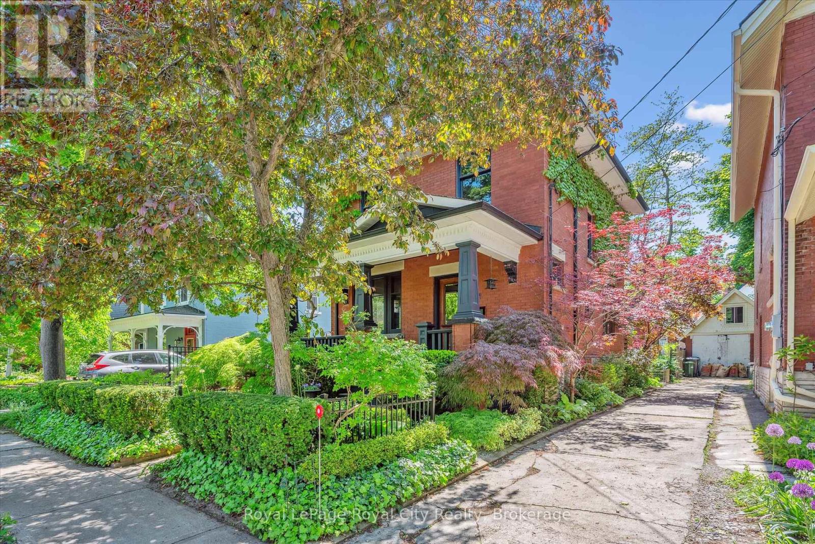 Property at 54 CLINTON STREET image 4