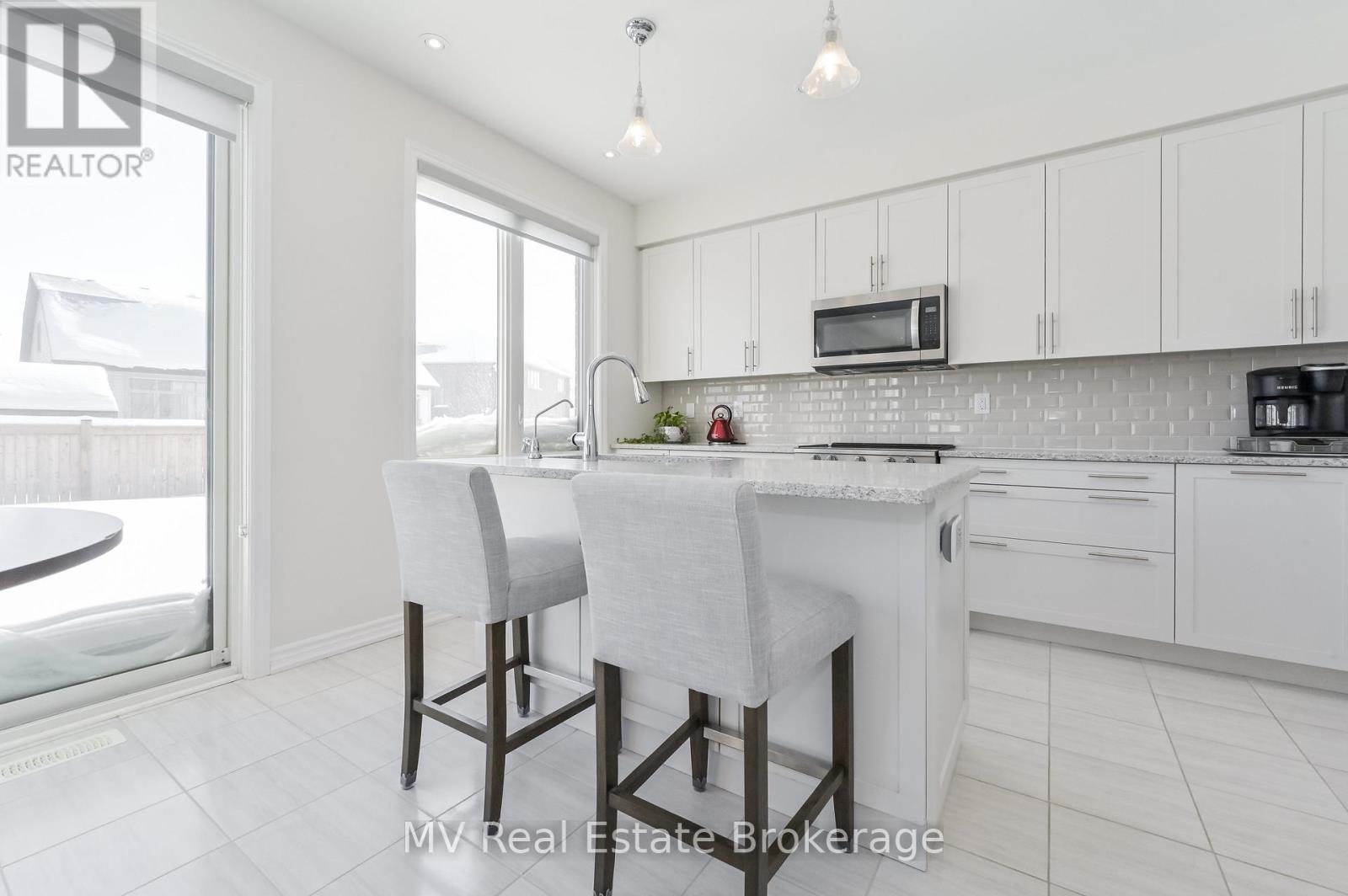 128 Farley Road, Centre Wellington (Fergus), Ontario  N1M 0E8 - Photo 10 - X12381967