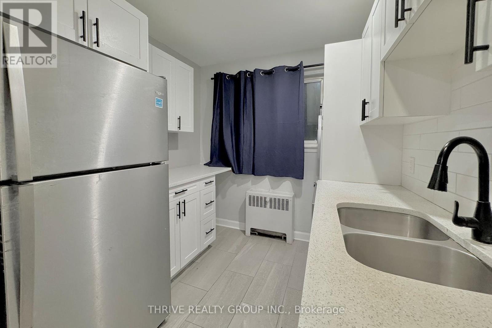 4 - 57 Wellington Road, London South, Ontario  N6C 4M7 - Photo 3 - X12382053