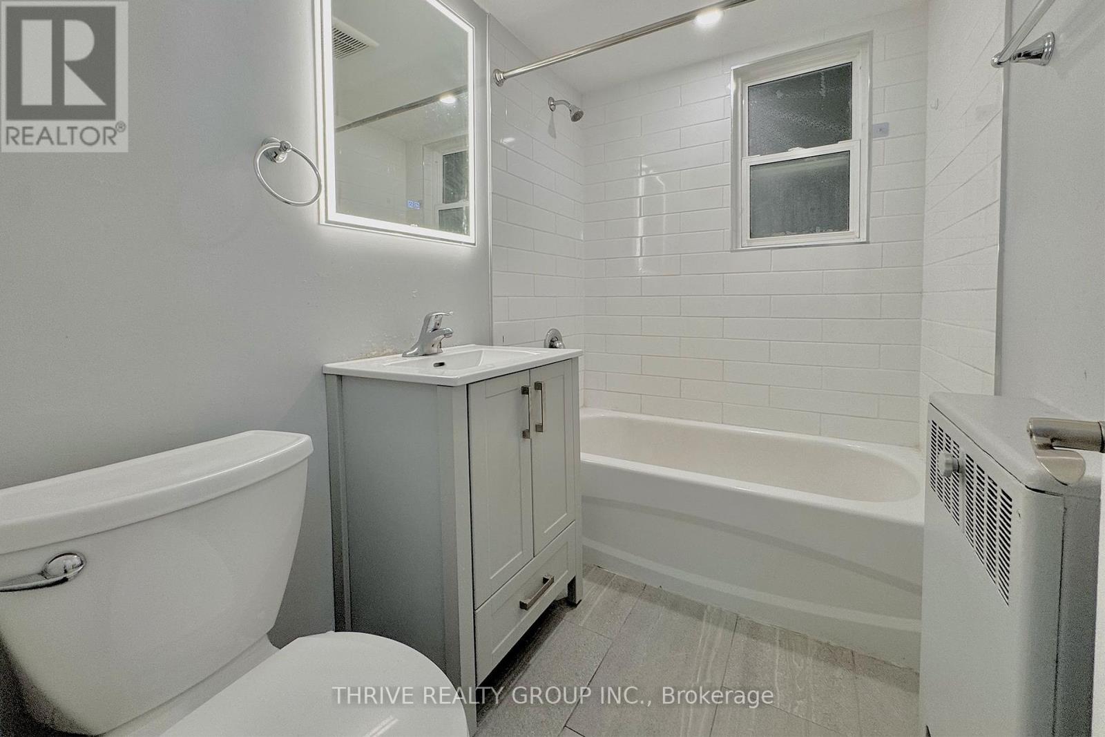 4 - 57 Wellington Road, London South, Ontario  N6C 4M7 - Photo 8 - X12382053