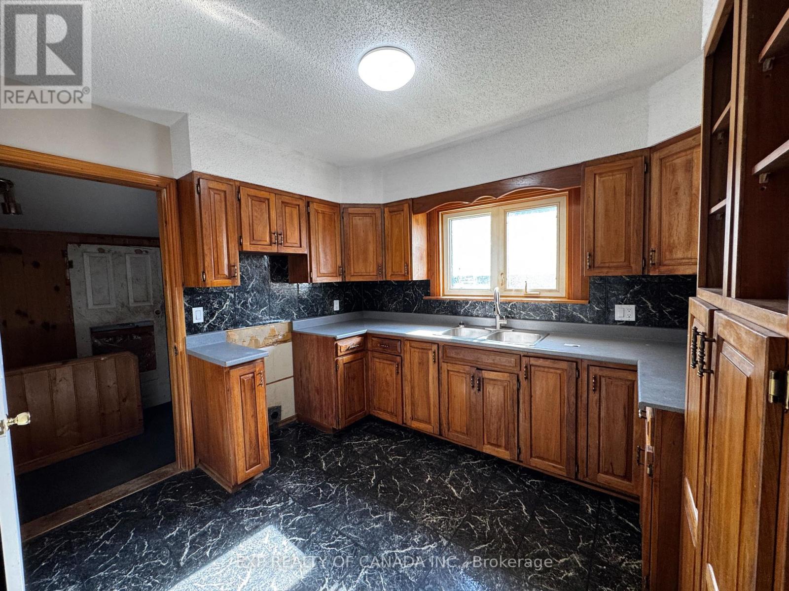 13 Premier Avenue W, Kirkland Lake, Ontario  P2N 2S5 - Photo 2 - T12382012
