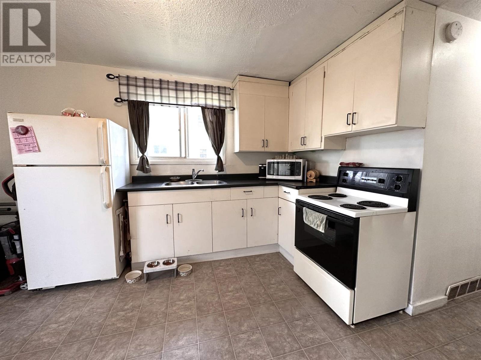 264 Cumberland St N, Thunder Bay, Ontario  P7A 4N5 - Photo 20 - TB233165
