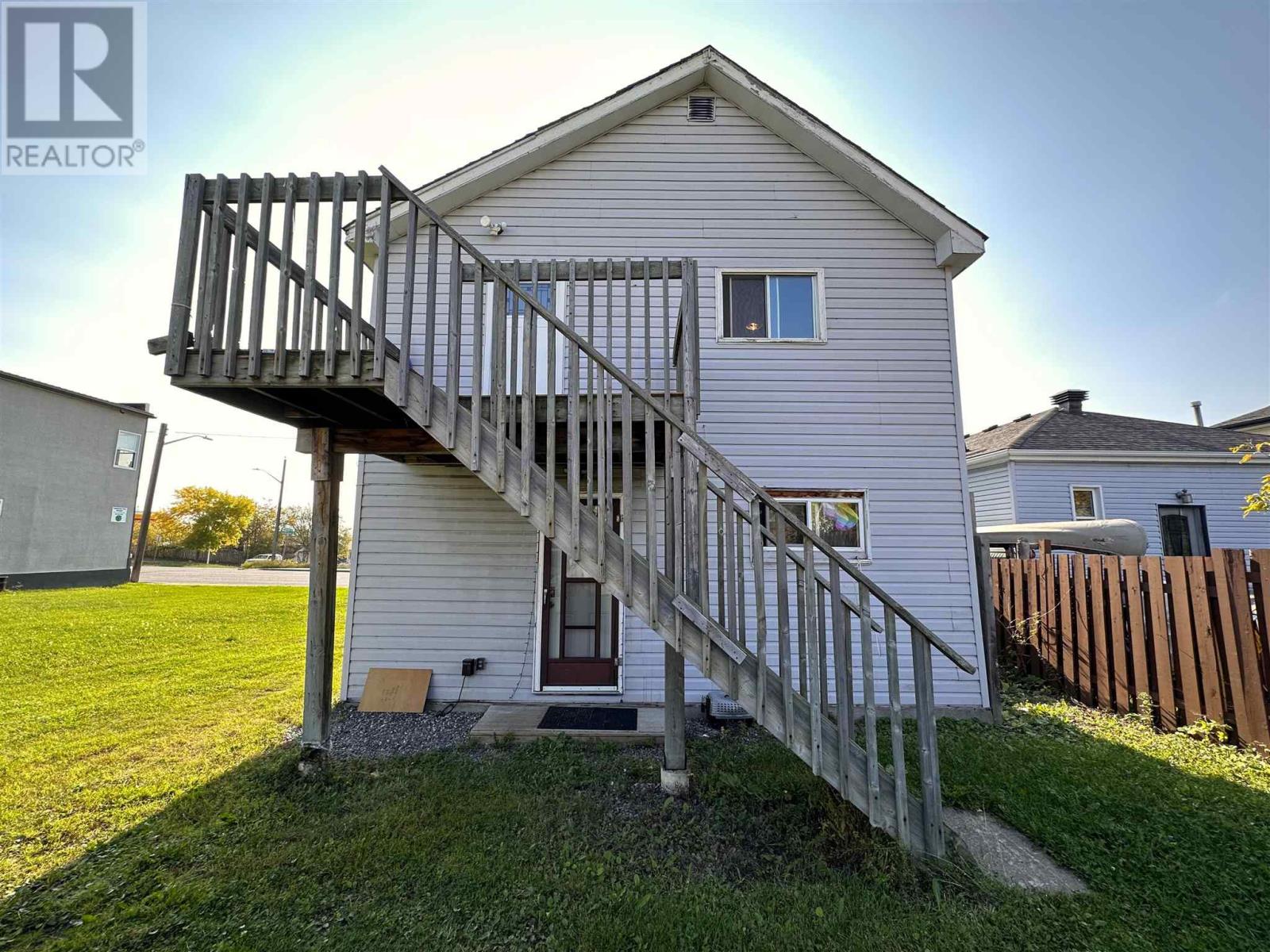 264 Cumberland St N, Thunder Bay, Ontario  P7A 4N5 - Photo 3 - TB233165