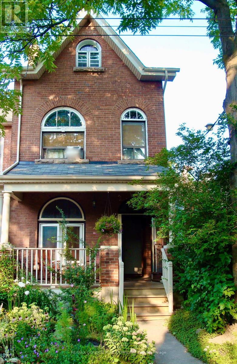 548 Roxton Road, Toronto, Ontario  M6G 3R4 - Photo 1 - C12379408