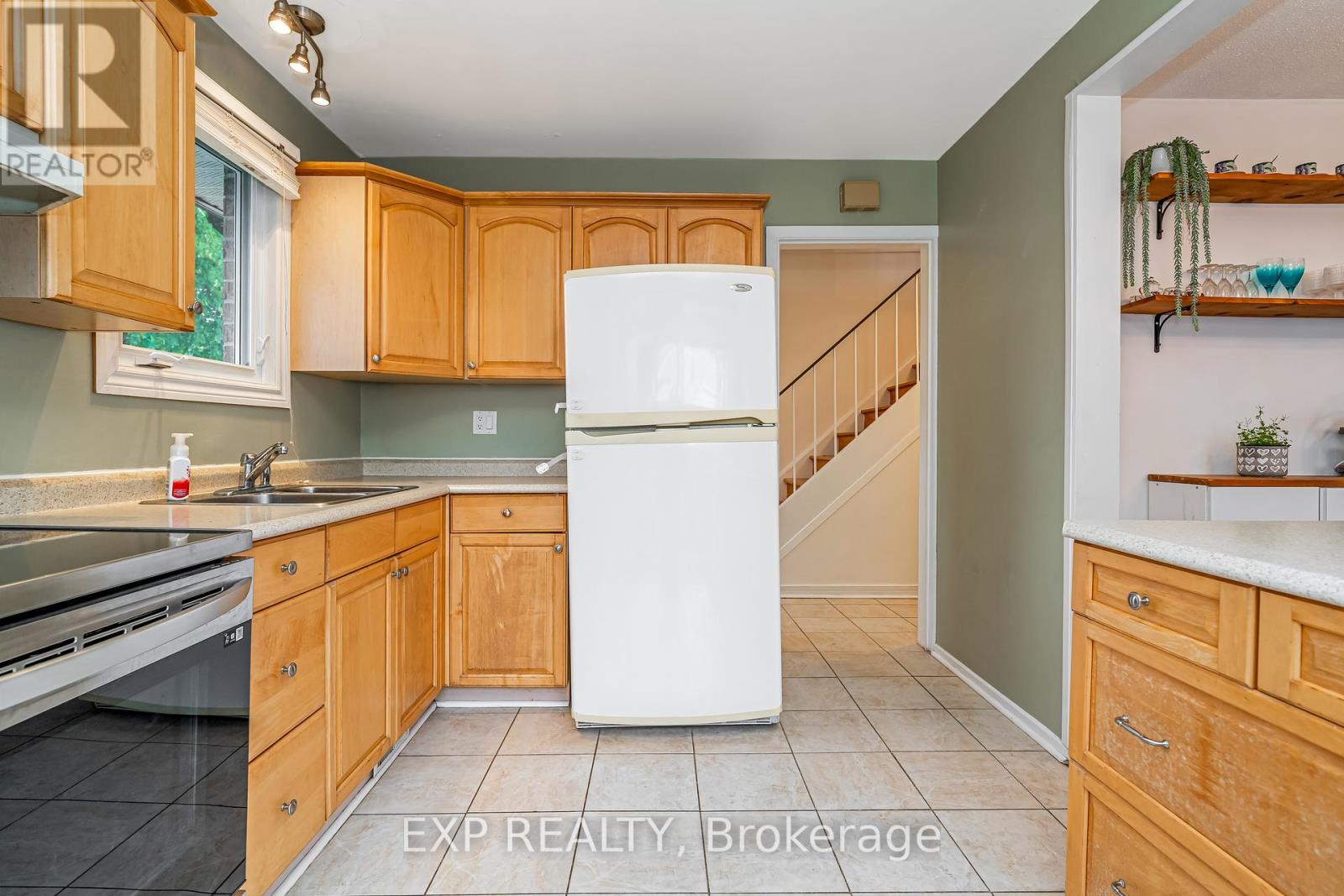 78 - 837 Eastvale Drive, Ottawa, Ontario  K1J 7T5 - Photo 7 - X12381920