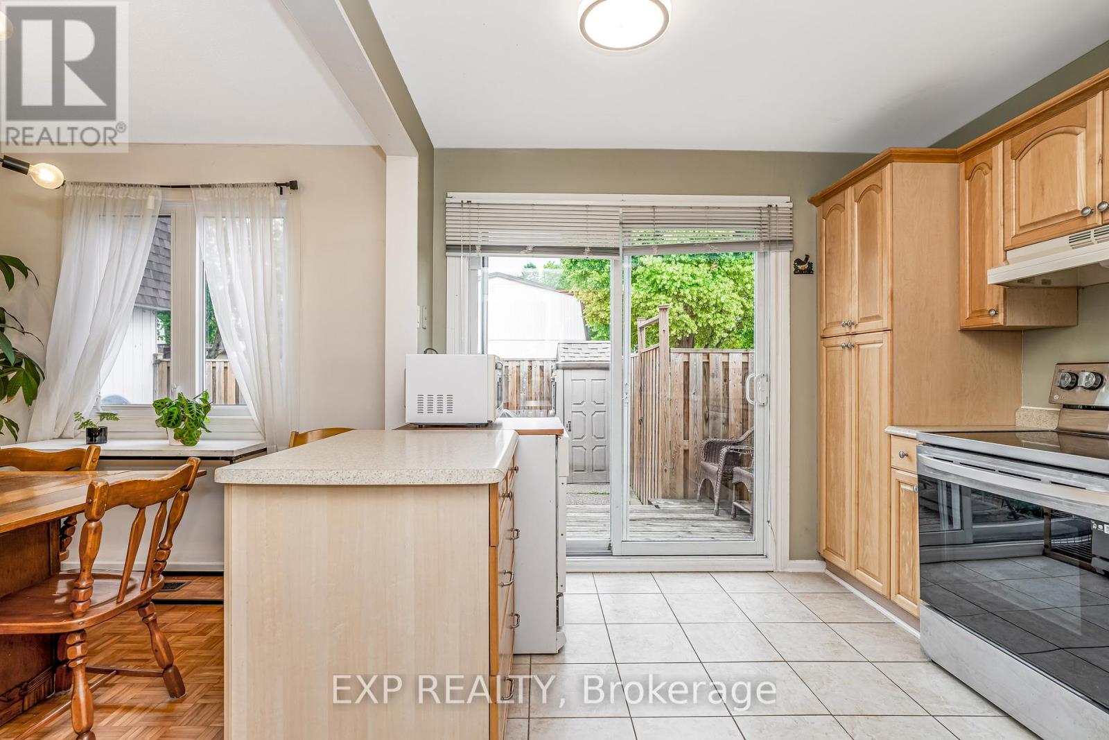 78 - 837 Eastvale Drive, Ottawa, Ontario  K1J 7T5 - Photo 8 - X12381920