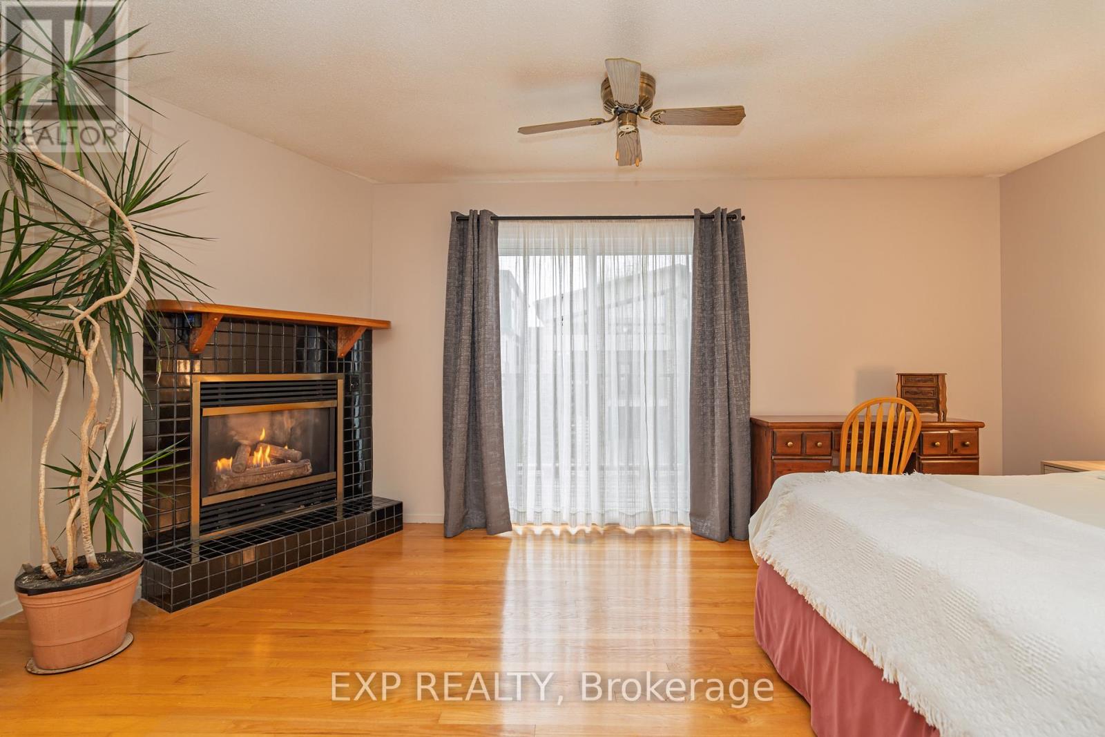 220 Ancaster Avenue, Ottawa, Ontario  K2B 5B3 - Photo 15 - X12381932