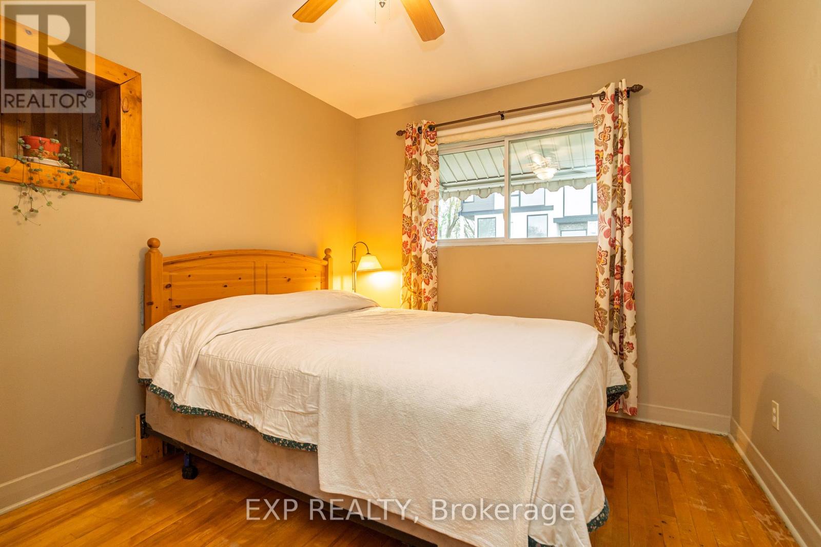 220 Ancaster Avenue, Ottawa, Ontario  K2B 5B3 - Photo 20 - X12381932