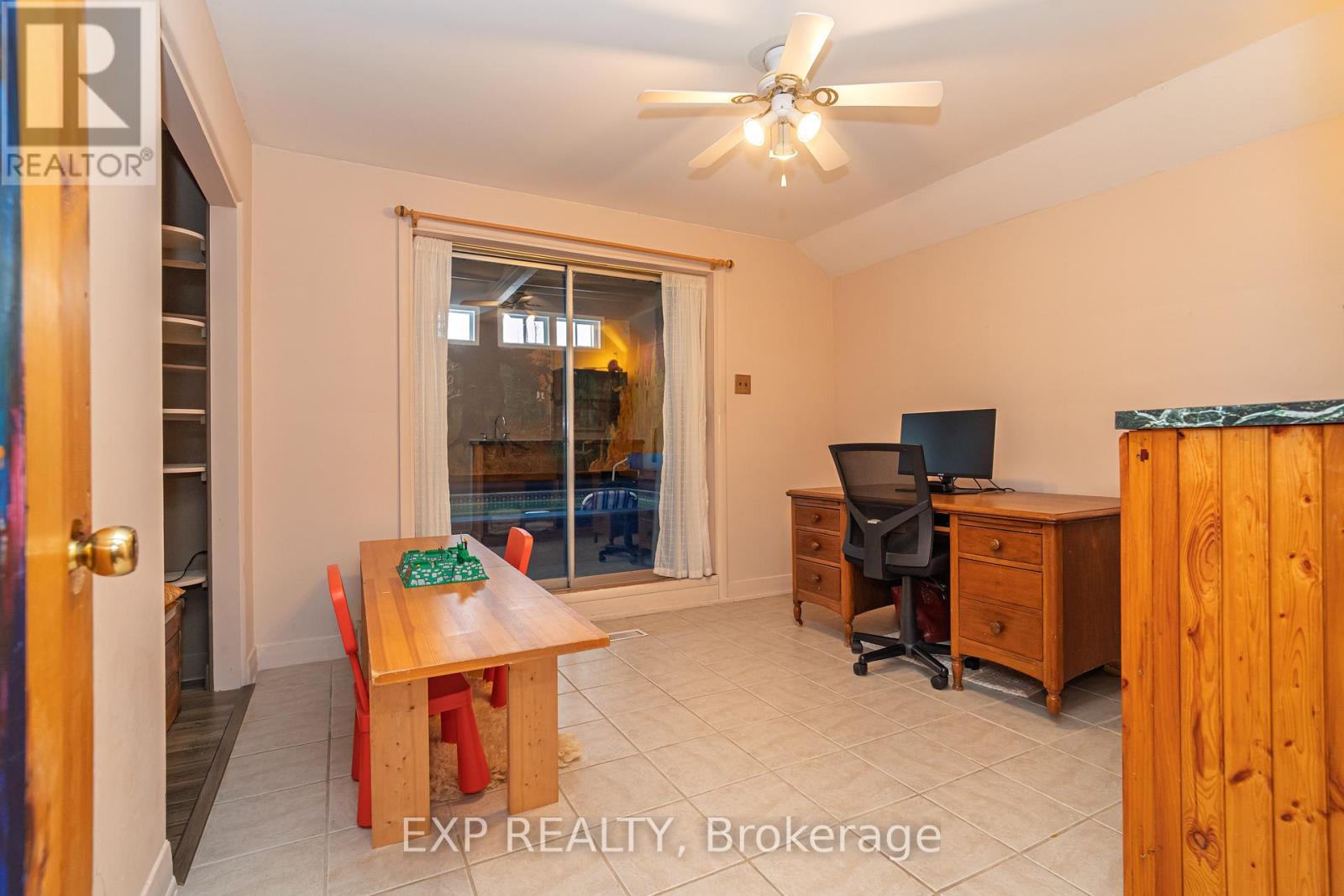 220 Ancaster Avenue, Ottawa, Ontario  K2B 5B3 - Photo 27 - X12381932